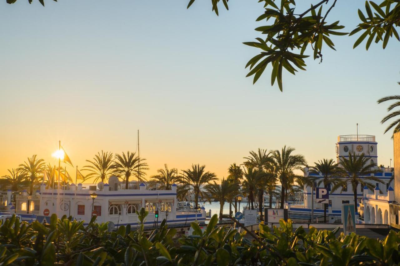 Escape To Estepona Zewnętrze zdjęcie